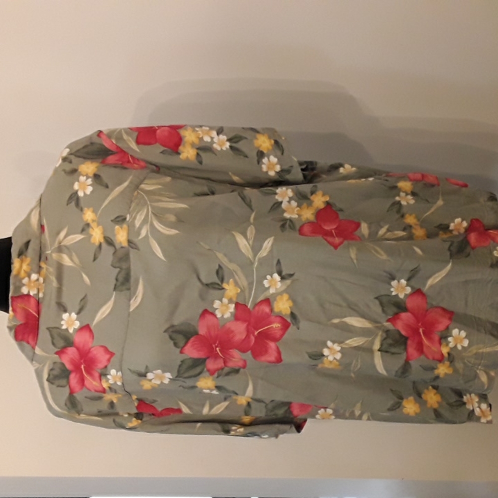 Caribbean Joe Woman Hawaiian shirt 3X - Picture 3 of 5